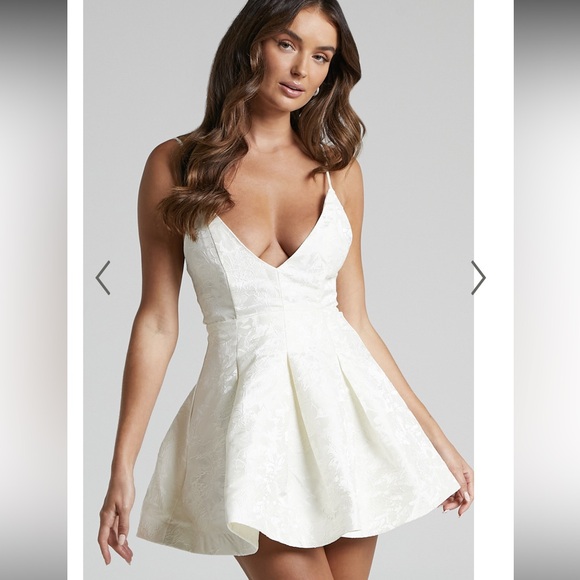 Showpo Gemima Mini Dress - Picture 1 of 4
